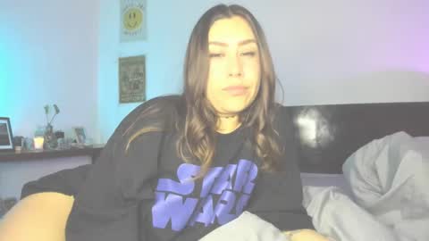 Snapshot of jeinsssgreys chatting on 09.12.25 Greys online show from 09.12.25