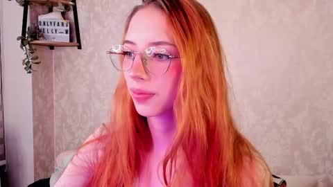 Snapshot of jelly_w5 chatting on 11.23.25 Jelly online show from 11.23.25