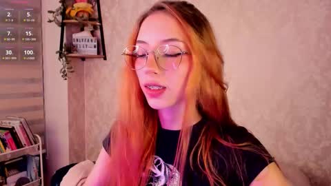 Snapshot of jelly_w5 chatting on 11.23.25 Jelly online show from 11.23.25