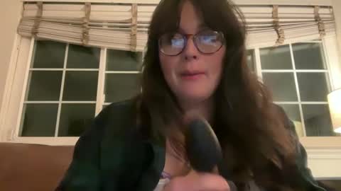 Snapshot of jellybeanin chatting on 02.27.25 Jelli online show from 02.27.25