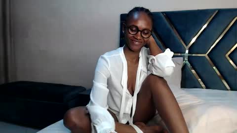 Snapshot of jemimaaam chatting on 01.12.25 Jemmi online show from 01.12.25