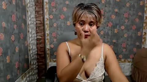 Snapshot of jemm36 chatting on 01.25.25 Jem online show from 01.25.25