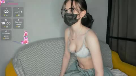 Molly online show from 04.30.26