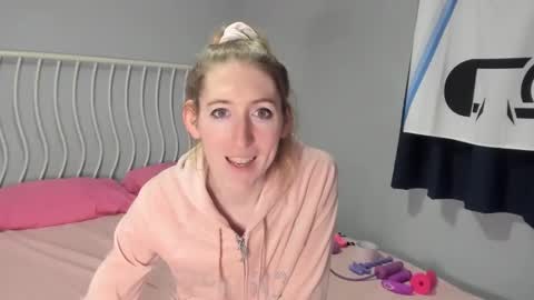 Snapshot of jenbydoll chatting on 01.27.25 JenbyDoll online show from 01.27.25