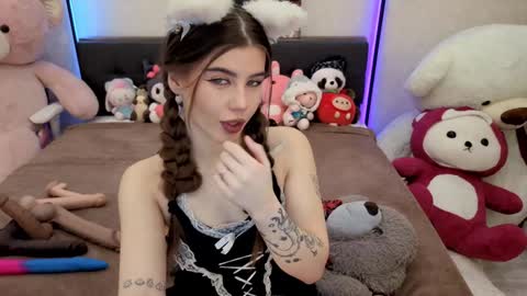 Dolly online show from 11.23.25