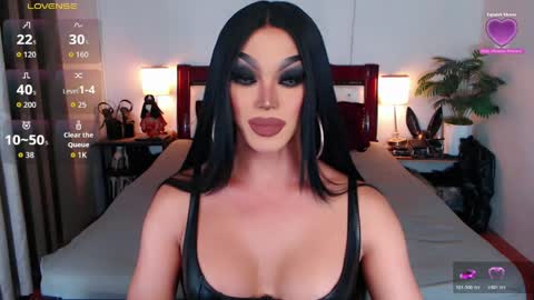 Queen Jenifer online show from 04.03.26