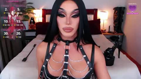 Snapshot of jenifers_body chatting on 05.31.26 Queen Jenifer online show from 05.31.26