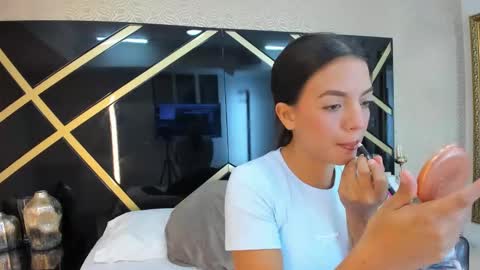 Samanta online show from 10.24.25