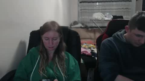 JenisAndPeter online show from 10.18.25