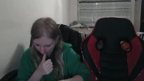 JenisAndPeter online show from 10.20.25