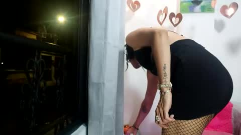  Isabella  online show from 11.26.25