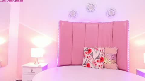 Snapshot of jenna_windsor chatting on 12.03.24 Jenna online show from 12.03.24