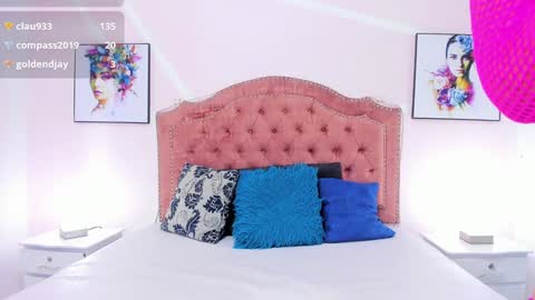 Snapshot of jenna_windsor chatting on 01.07.25 Jenna online show from 01.07.25