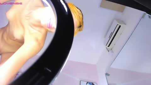 Snapshot of jenna_windsor chatting on 01.23.25 Jenna online show from 01.23.25