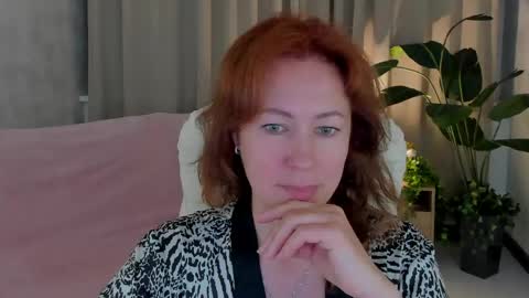Snapshot of jennali1 chatting on 05.18.26 Jenna online show from 05.18.26