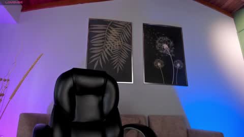 Snapshot of jennaolson chatting on 02.03.25 Jenna Olson online show from 02.03.25