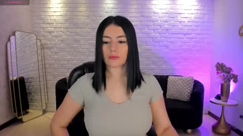 Snapshot of jennaolson chatting on 02.28.25 Jenna Olson online show from 02.28.25