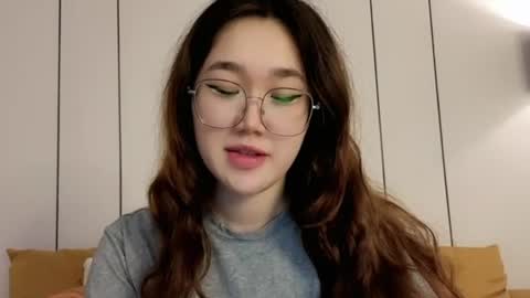 Snapshot of jennatyan chatting on 06.11.26 JENNA online show from 06.11.26