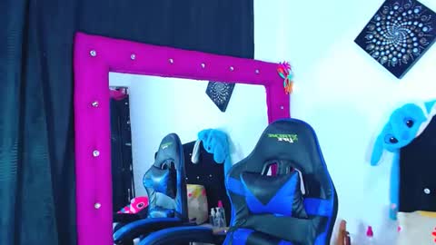 jenn online show from 02.25.26