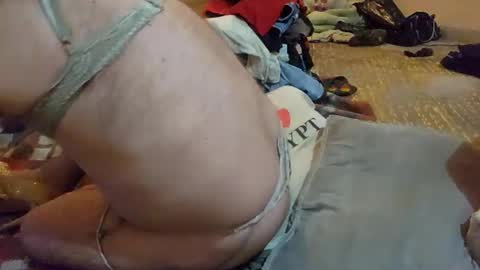 jennieheels19 online show from 01.23.25