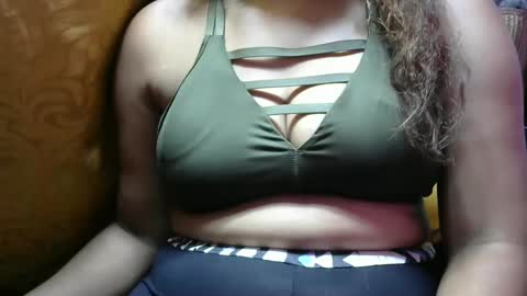 Snapshot of jenniella chatting on 02.22.25 jenniella online show from 02.22.25