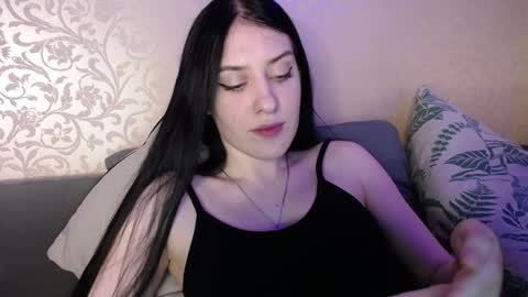 Snapshot of jennifeeeer chatting on 12.29.24 Helen online show from 12.29.24