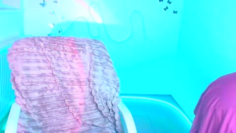 Jennifer online show from 04.20.26