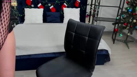 Jennifer online show from 01.07.26