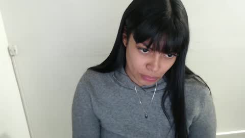 Jenn 3 online show from 09.11.25