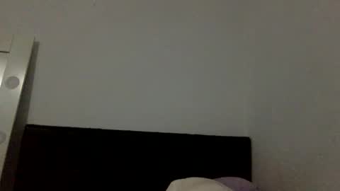 Jenn 3 online show from 12.14.25