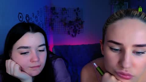 jennifer_sheil online show from 04.19.26