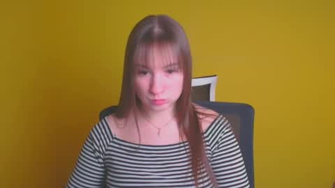 Snapshot of jennifer_xo_ chatting on 02.05.25 Jennifer online show from 02.05.25