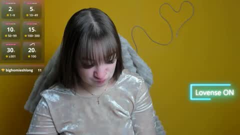 Snapshot of jennifer_xo_ chatting on 11.17.25 Jennifer online show from 11.17.25