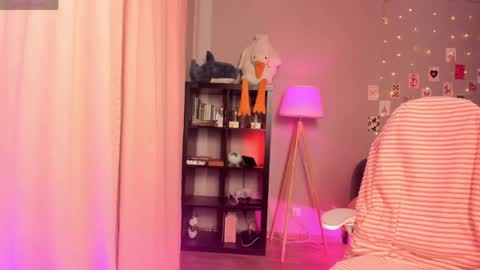 jenniferka online show from 05.06.26