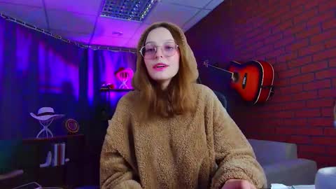 jenniferkiim online show from 12.03.25