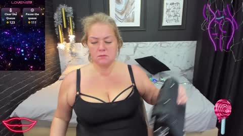 Jennifer online show from 01.04.25