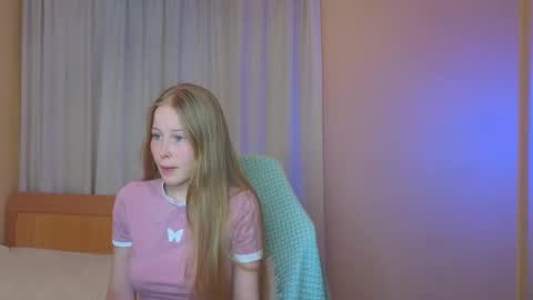 Snapshot of jenny_angelok chatting on 12.13.24 Next broadcast on December 05 subject to change  online show from 12.13.24