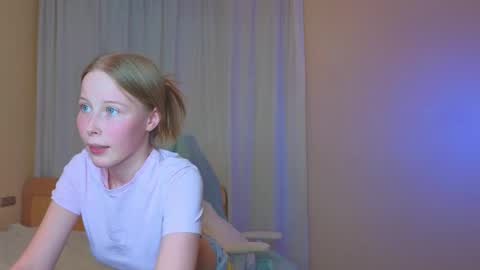 Snapshot of jenny_angelok chatting on 12.15.24 Next broadcast on December 05 subject to change  online show from 12.15.24