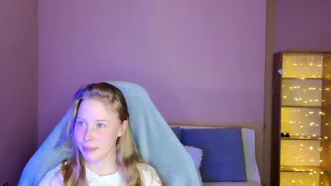 Snapshot of jenny_angelok chatting on 04.22.26 Next broadcast on December 05 subject to change online show from 04.22.26