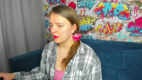 Snapshot of jenny_jimmy chatting on 04.09.26 Jenny online show from 04.09.26