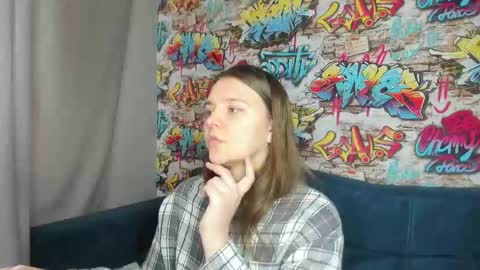 Snapshot of jenny_jimmy chatting on 04.15.26 Jenny online show from 04.15.26