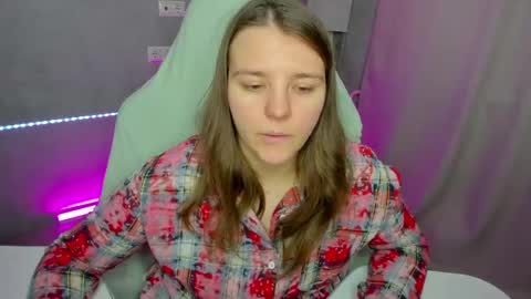 Snapshot of jenny_jimmy chatting on 04.21.26 Jenny online show from 04.21.26