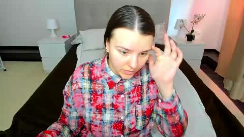 Snapshot of jenny_jimmy chatting on 04.28.26 Jenny online show from 04.28.26