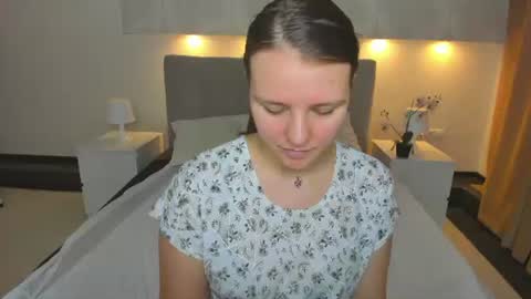 Snapshot of jenny_jimmy chatting on 06.12.26 Jenny online show from 06.12.26