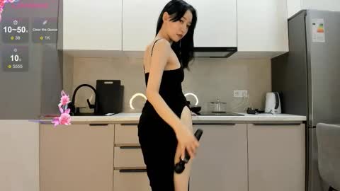 Snapshot of jenny_meoww chatting on 10.15.25 jennie online show from 10.15.25