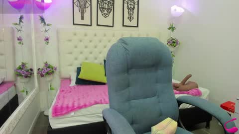 Snapshot of jenny_stark chatting on 05.13.26 jenny_stark online show from 05.13.26
