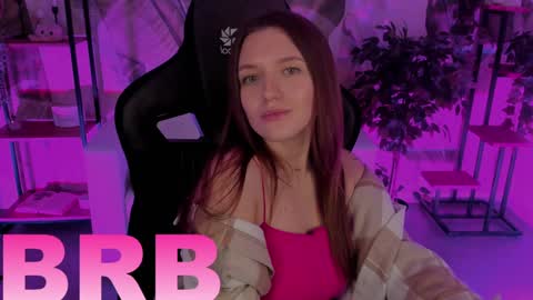 Snapshot of jennydens chatting on 12.24.24 Jenny NO Nude online show from 12.24.24