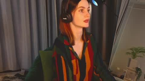 jennyfer_me online show from 04.12.26