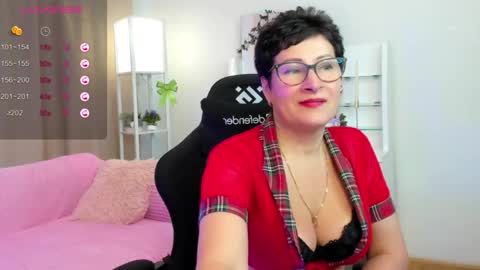 Snapshot of jennymons chatting on 05.30.26 Jenny online show from 05.30.26