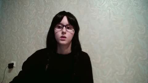 Snapshot of jennyolset chatting on 09.20.25 JennyOlset online show from 09.20.25